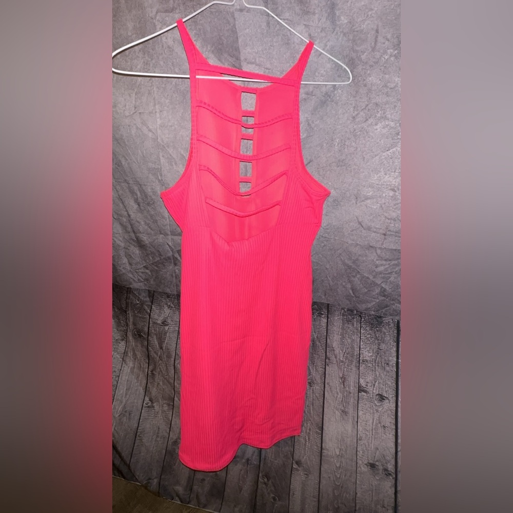Victoria sport fitted ( spandex like)